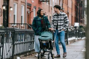Modular Strollers vs. Traditional Strollers: Which to Buy