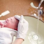 newborn sponge bath